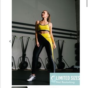 🌲 Zyia light n tight 7/8 hi rise leggings